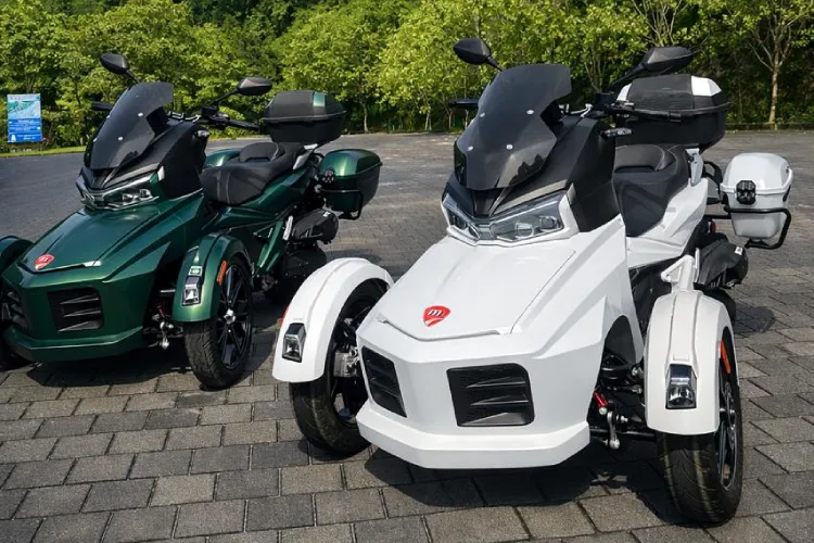 Driving Scooter in Bali